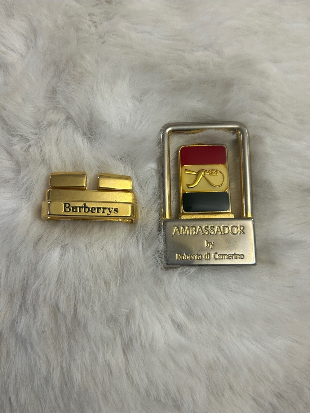 Burberrys and Roberta di Camerino vintage belt buckle bundle unisex